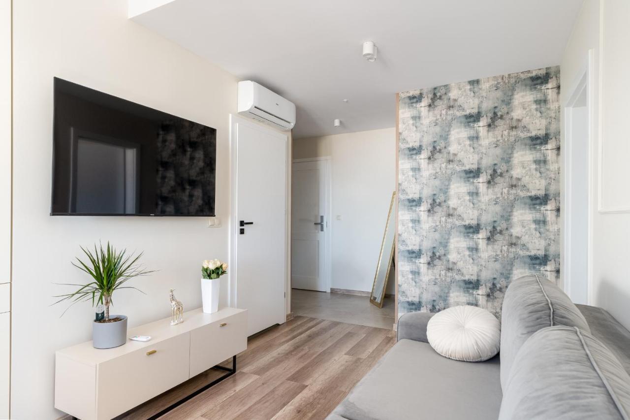 Basztowa Apartments By Vsi Krakow Bagian luar foto